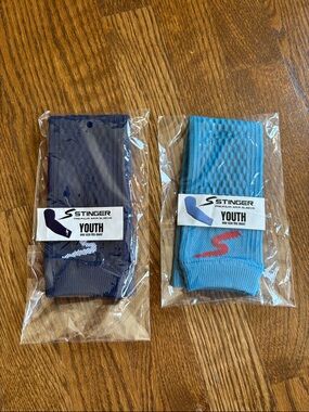 2 New Stinger arm sleeves